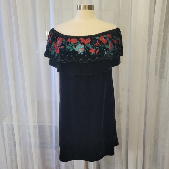 OS-Z "Umgee" Black Open Shoulder Tunic Dress Umgee Black Casual Dress Size  L - 67% off | ThredUp